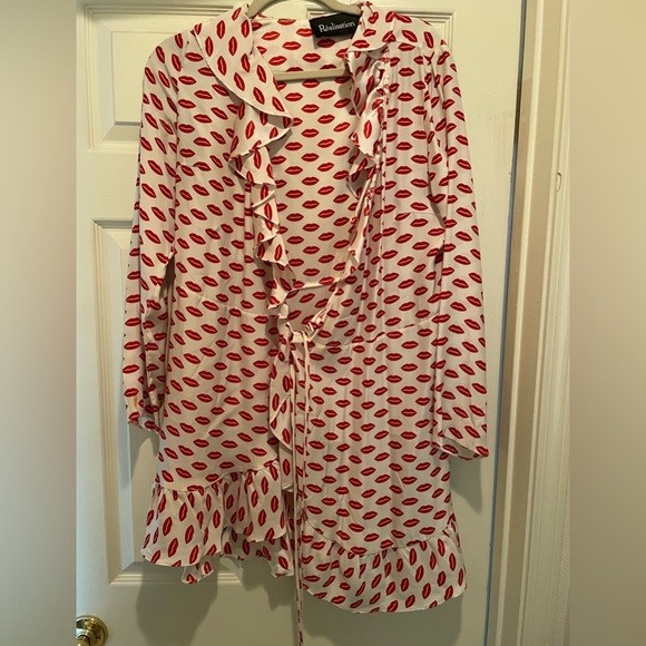 Realisation Par- Alexandra lips dress (sold out)- size medium- mint condition - Picture 1 of 3
